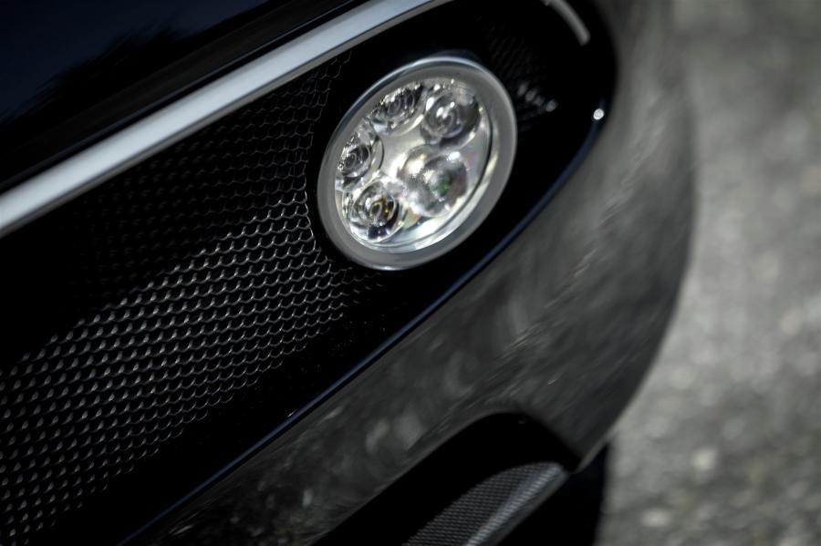 Детали экстерьера Alfa Romeo 8C Competizione 2008 года  (фото 42 из 143)